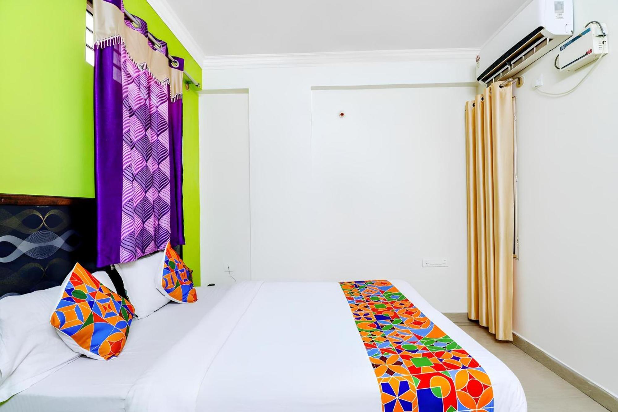 Ivory Pearl Hotell Bangalore Exteriör bild