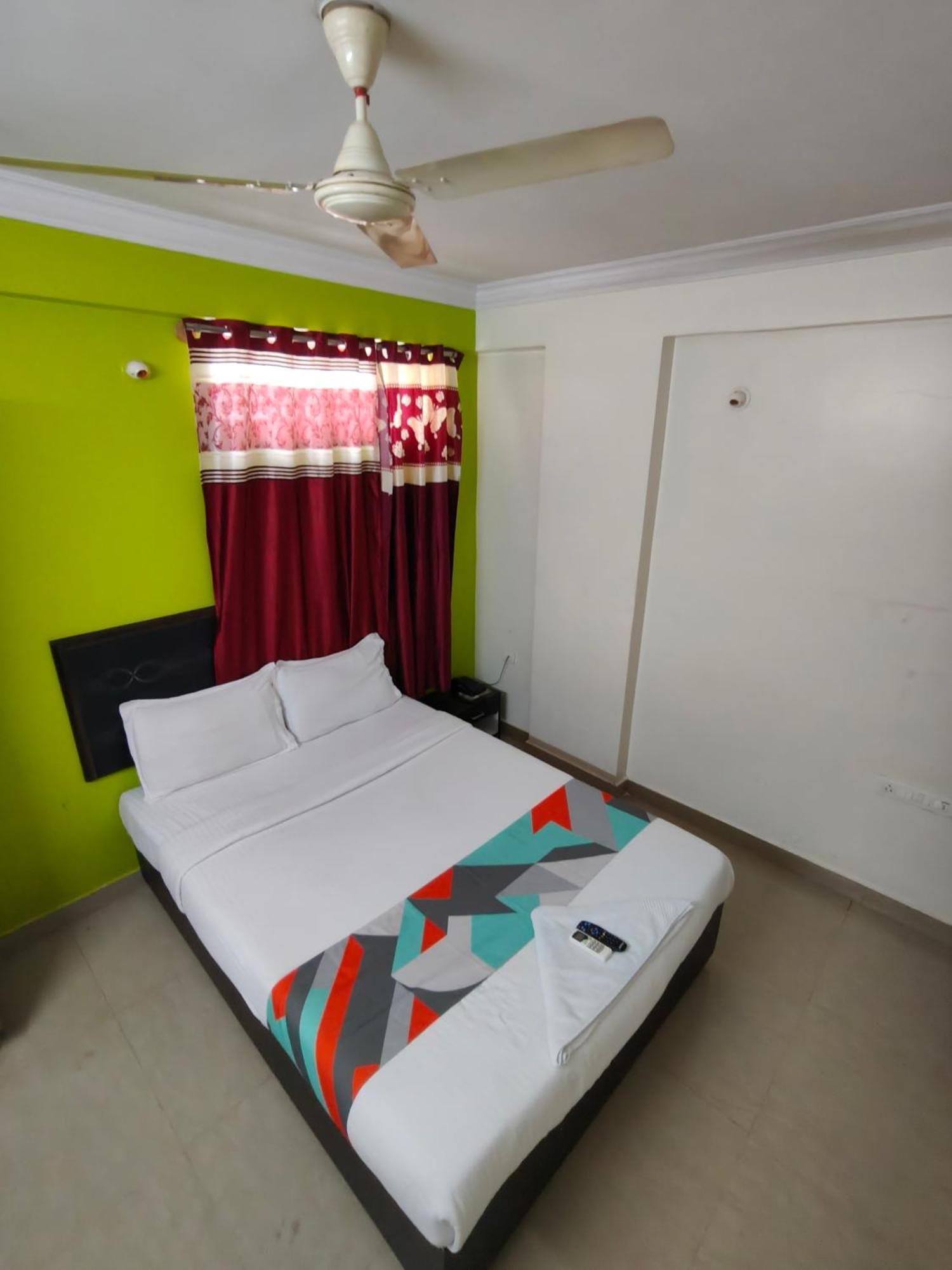 Ivory Pearl Hotell Bangalore Exteriör bild